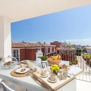 https://melania-holidays-home-pietra-di-luna.in-sardinia.net
